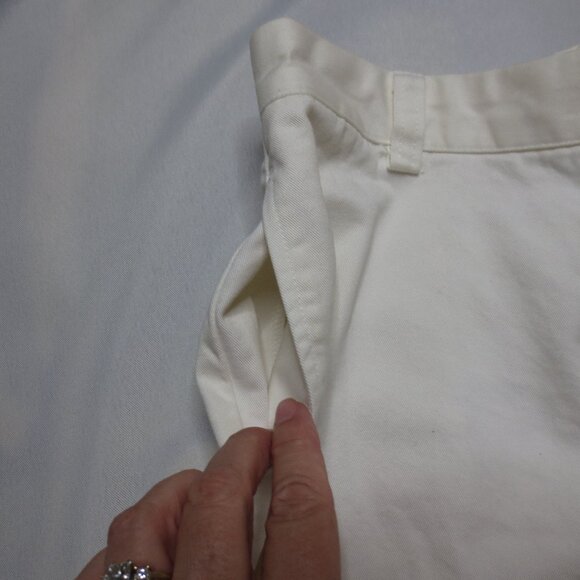 NWT GAP womens SHORTS white BUTTON-FLY relaxed fit HIGH WAIST denim SIZE 6 - Picture 8 of 10